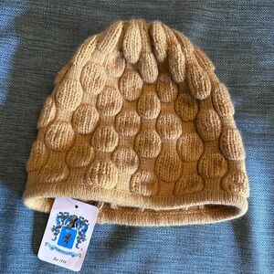 New Poortolano beanie